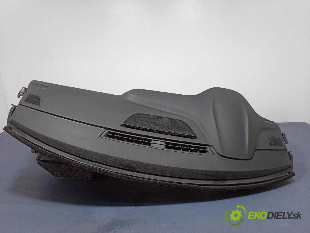 Renault Megane 2019 kokpit,pristrojová doska 681008393R