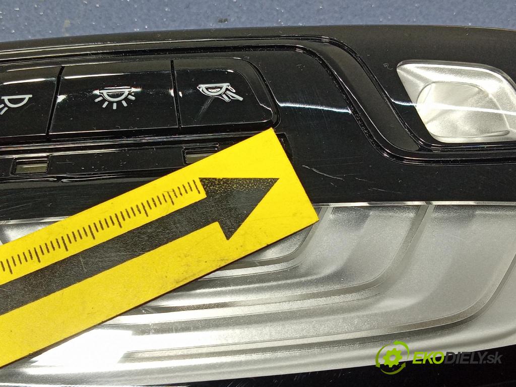 Bmw X4 2024 Lampy Uvnitř 6848614