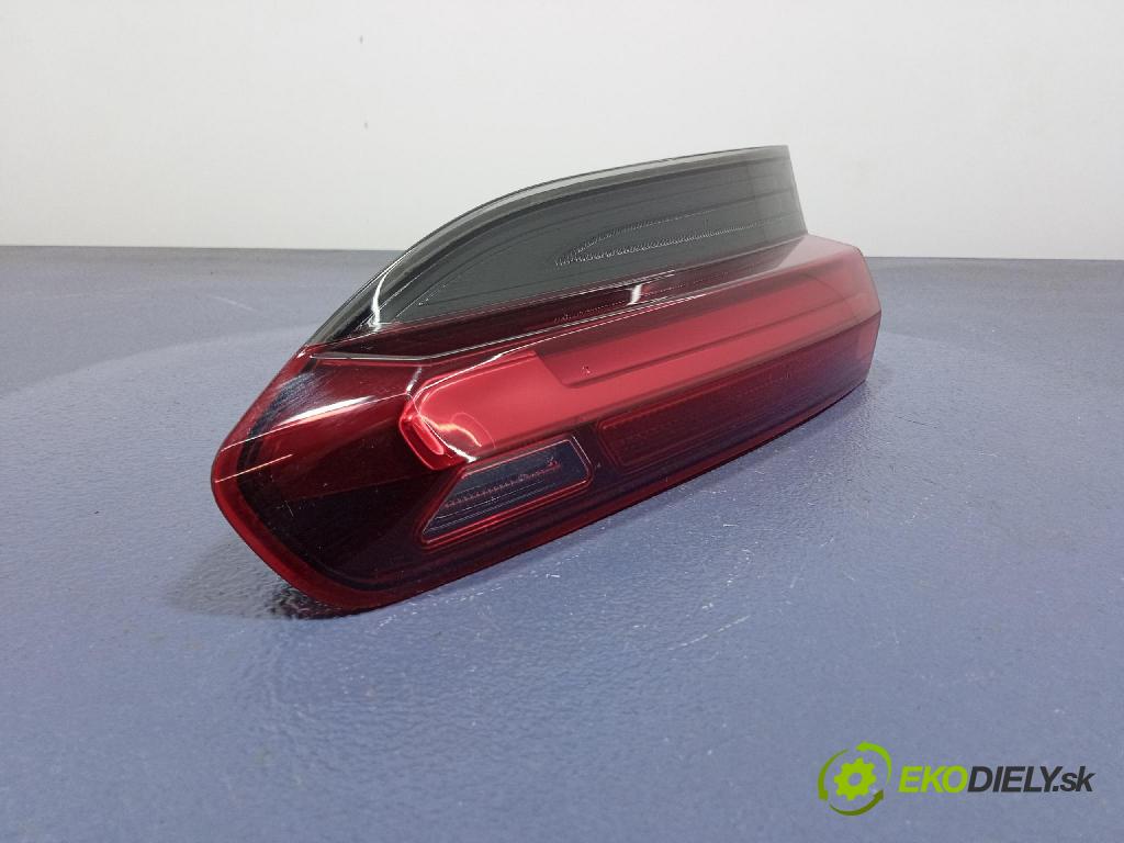 Bmw X4 2024 svetlo / reflektor zad Prava: Vnútri: 7433798