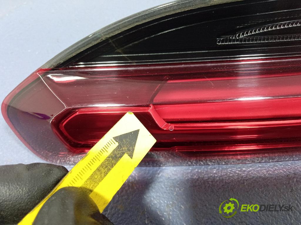 Bmw X4 2024 světlo Zad: Práva: Uvnitř 7433798