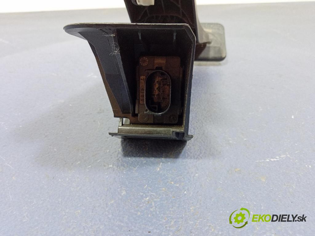 Bmw X4 2024 pedal Plyn: 6889820