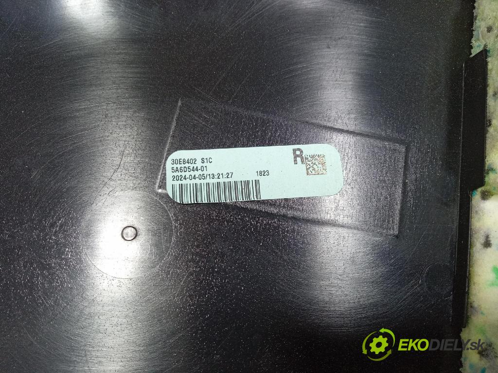 Bmw X4 2024 kryt Plast: Interiéry: 5A6D544
