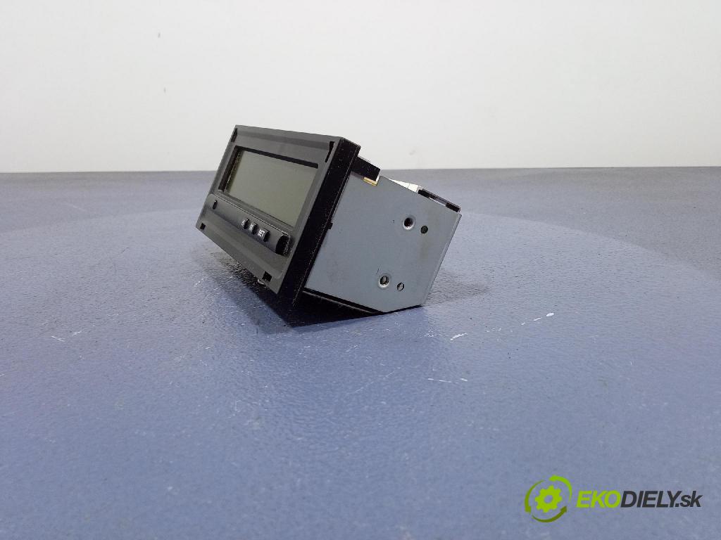 Mitsubishi Carisma 2000 displej Radio / GPS MR512889