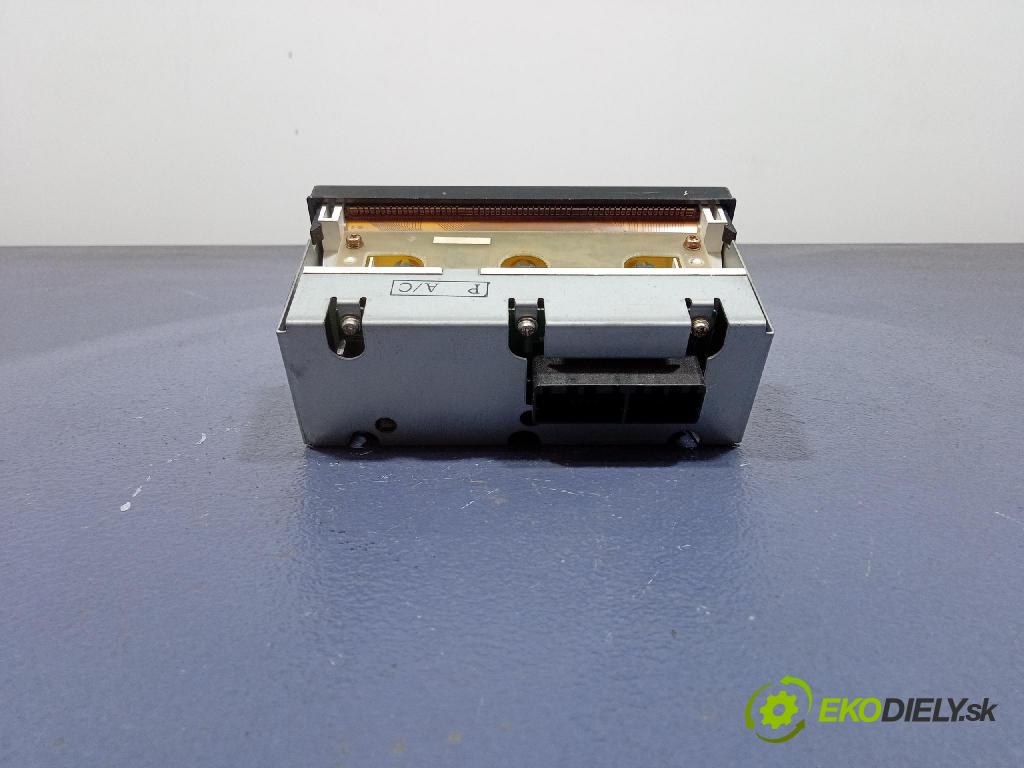 Mitsubishi Carisma 2000 displej Radio / GPS MR512889