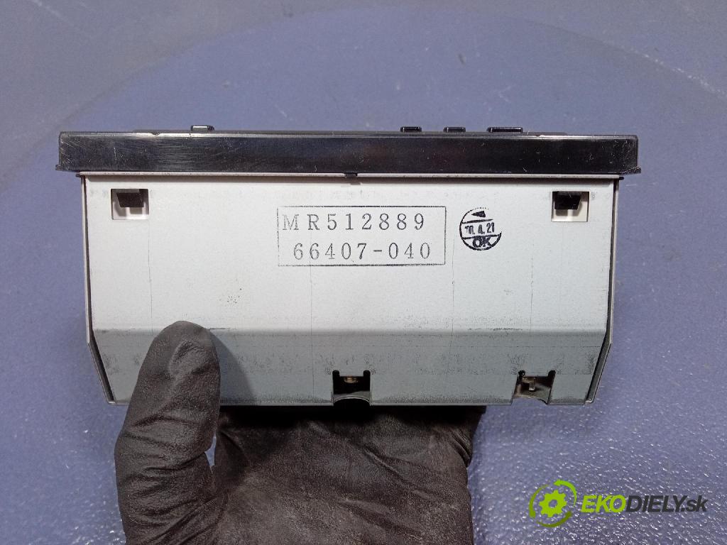 Mitsubishi Carisma 2000 displej Radio / GPS MR512889