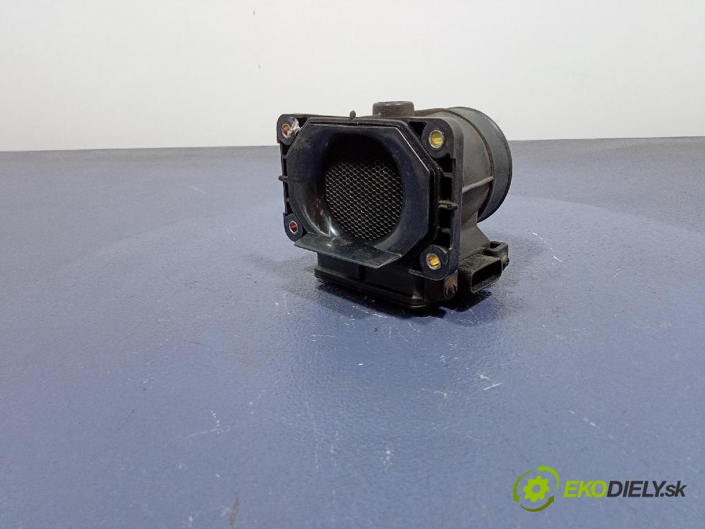 Mitsubishi Carisma 2000 váha vzduchu E5T08271