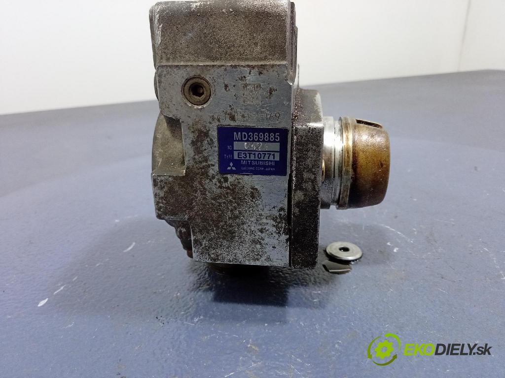 Mitsubishi Carisma 2000 čerpadlo Injekce: MD369885