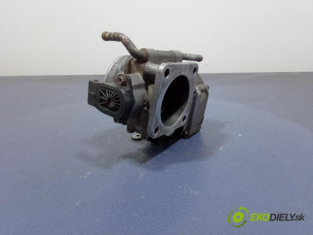 Mitsubishi Carisma 2000 škrticí klapka EAC60-003