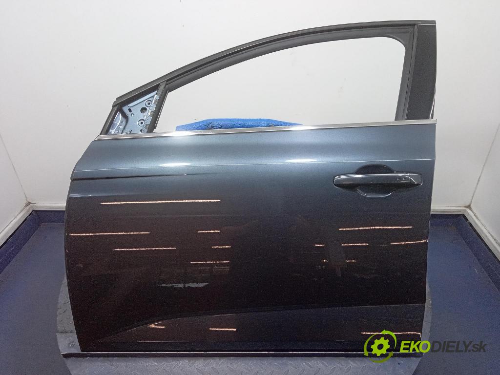 Renault Megane 2019 dveře před Vlevo, odjet: