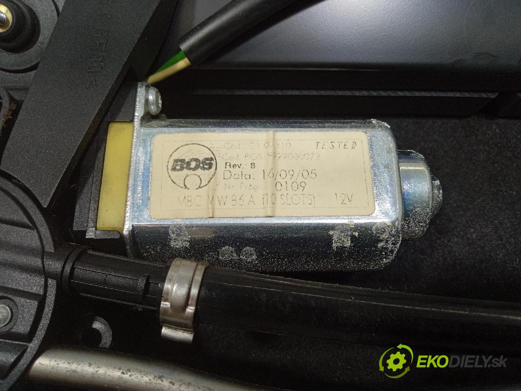 Vw Passat 2005 pláto kufr 3C5863413AE