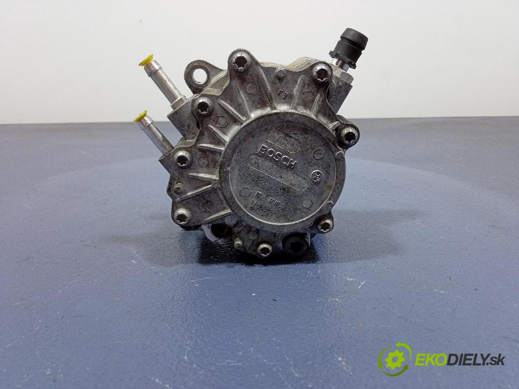 Vw Passat 2005 čerpadlo vakuová