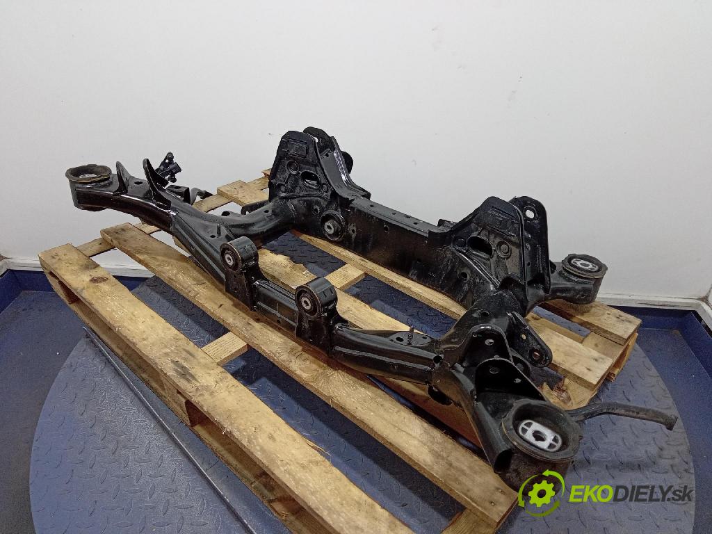 Bmw X4 2024 výztuha Pozastavenia: Zad: