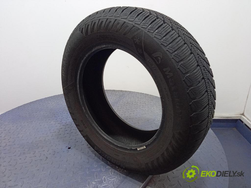 Peugeot 406 2001 pneumatiky: Zima 4050496001858