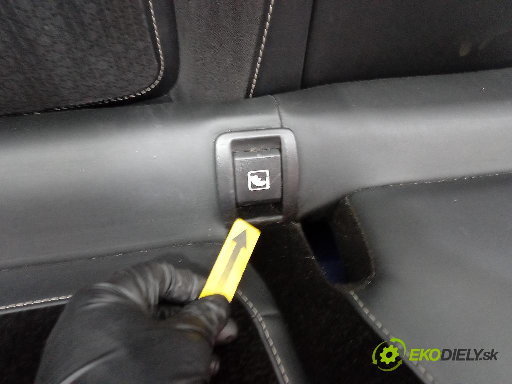 Renault Megane 2019 sedačke: Set.: