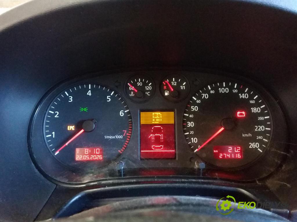 Audi A3 2000 Přístrojová deska 8L0920931F