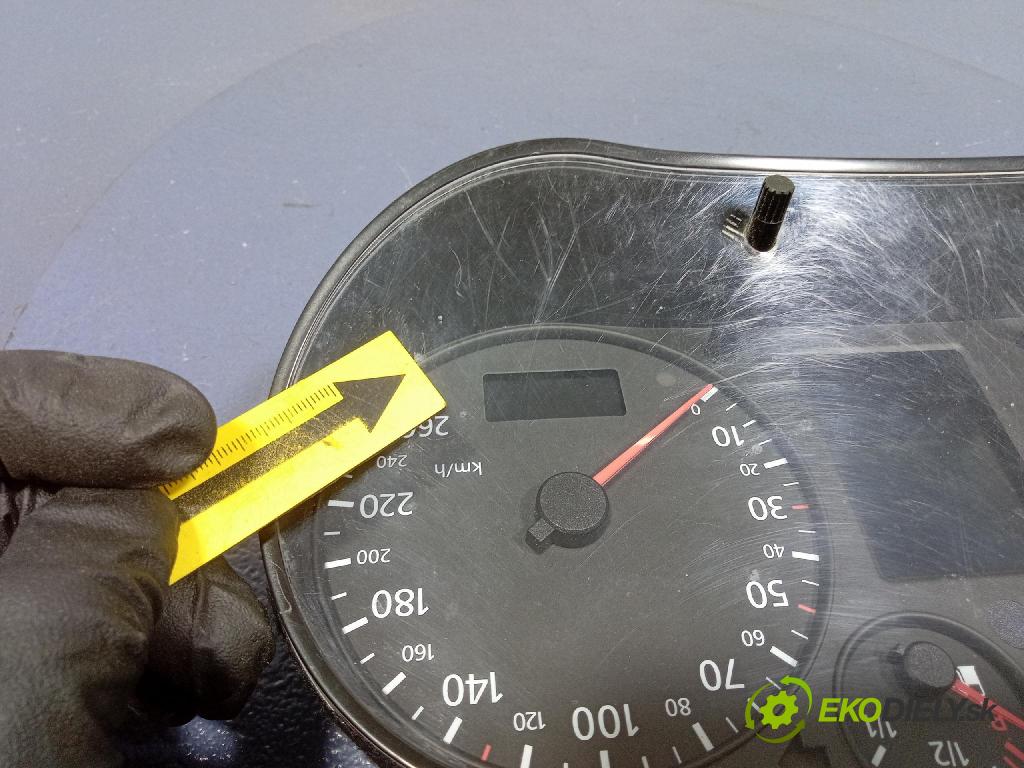Audi A3 2000 Přístrojová deska 8L0920931F