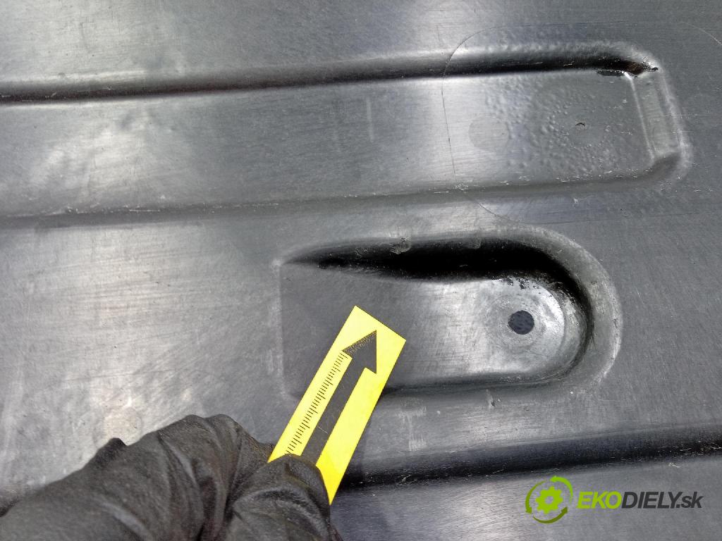 Bmw X4 2024 kryt Plast: podvozek: 7394809