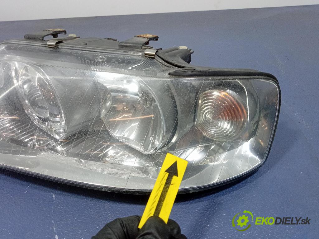 Audi A3 2000 světlo Levý: 153895-00