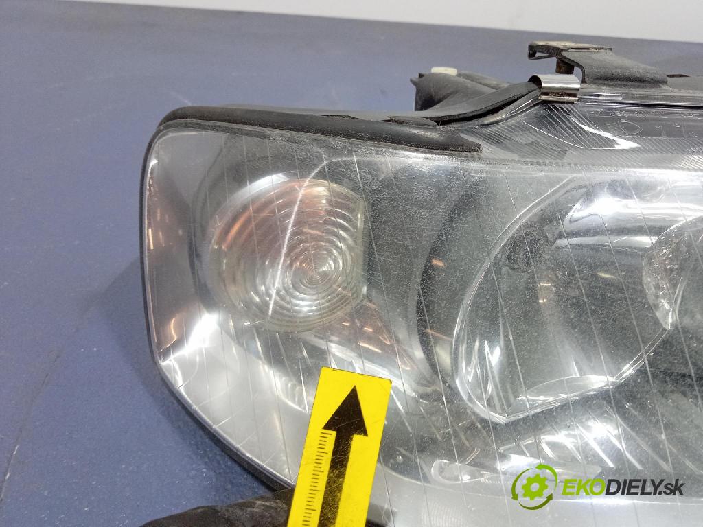 Audi A3 2000 světlo v pravo: 153896-00