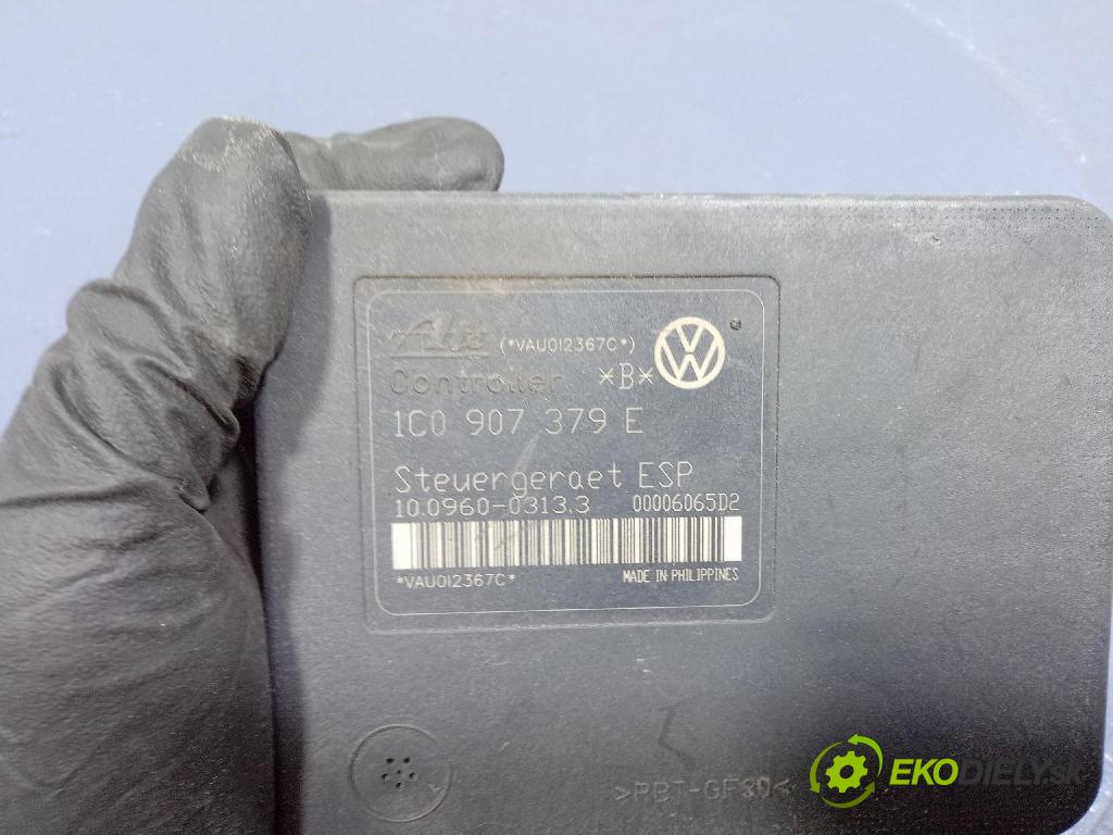 Audi A3 2000 čerpadlo ABS x 1J0614517E
