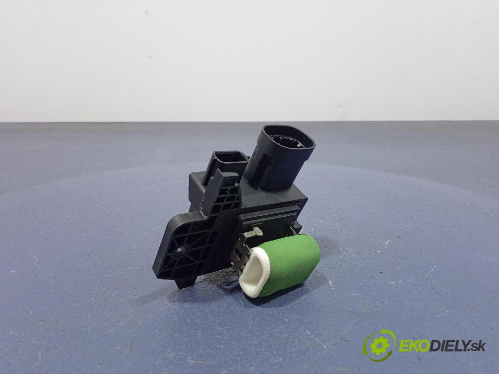 Renault Megane 2019 relé Ventilátora 255501169R