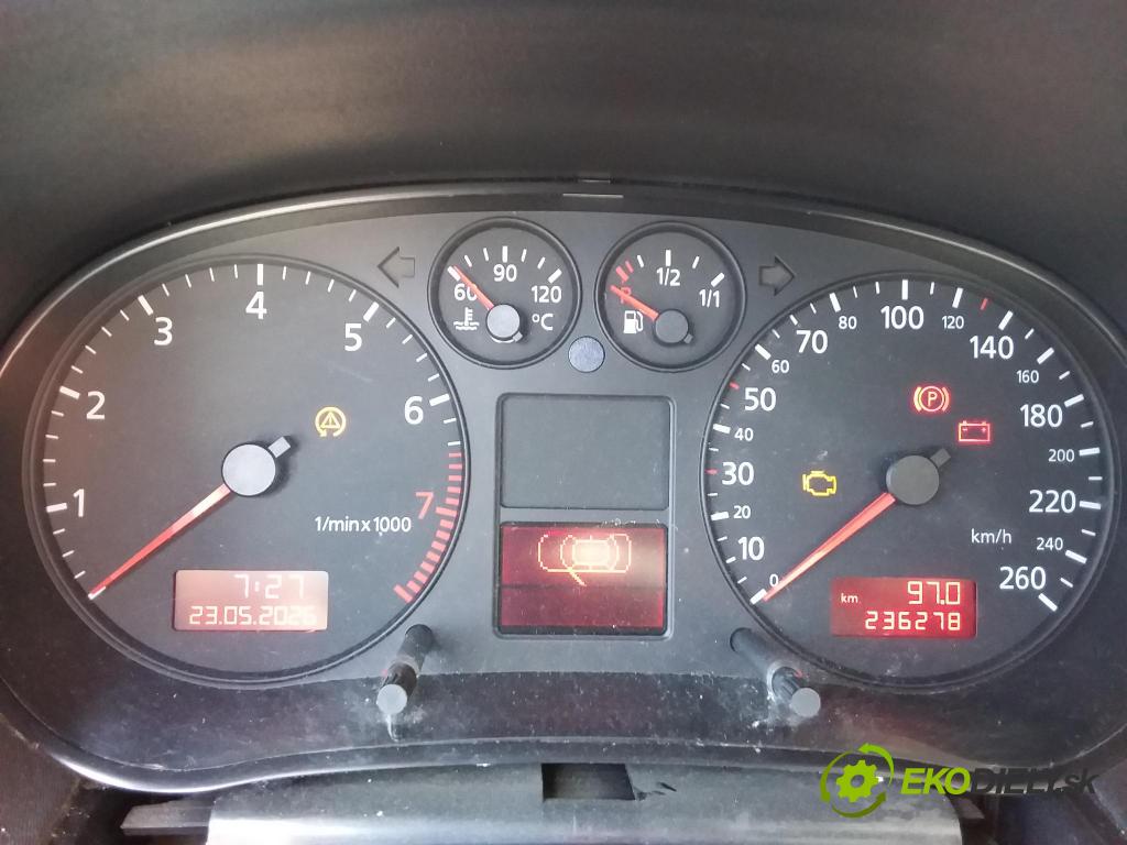 Audi A3 2001 Přístrojová deska 8L0920900F