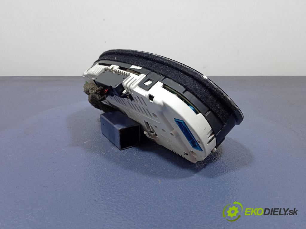 Audi A3 2001 Přístrojová deska 8L0920900F