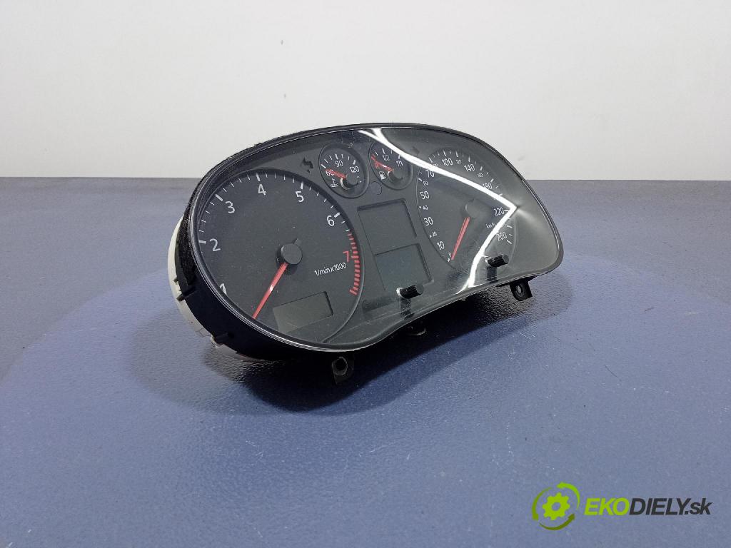 Audi A3 2001 Přístrojová deska 8L0920900F