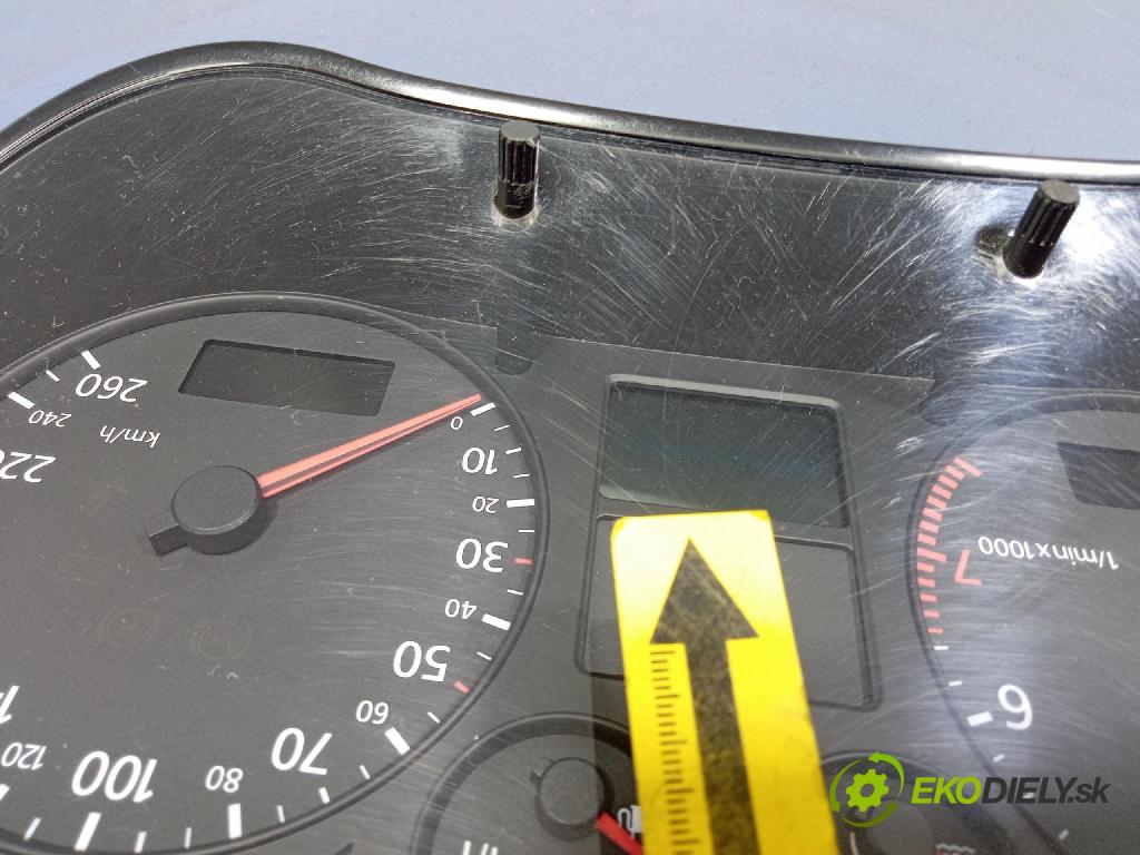 Audi A3 2001 Přístrojová deska 8L0920900F