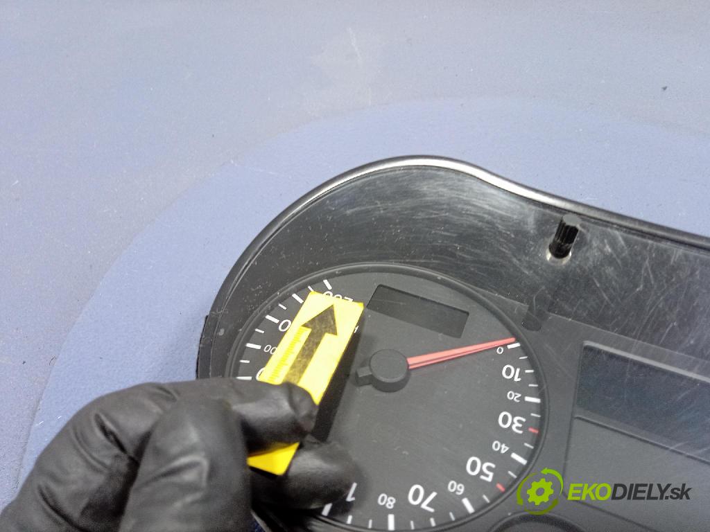 Audi A3 2001 Přístrojová deska 8L0920900F