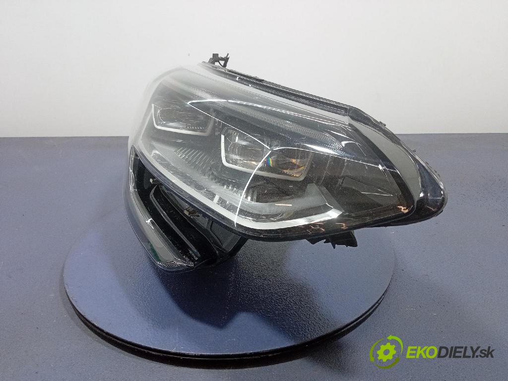 Renault Megane 2019 Reflektor: v pravo: 260104596R