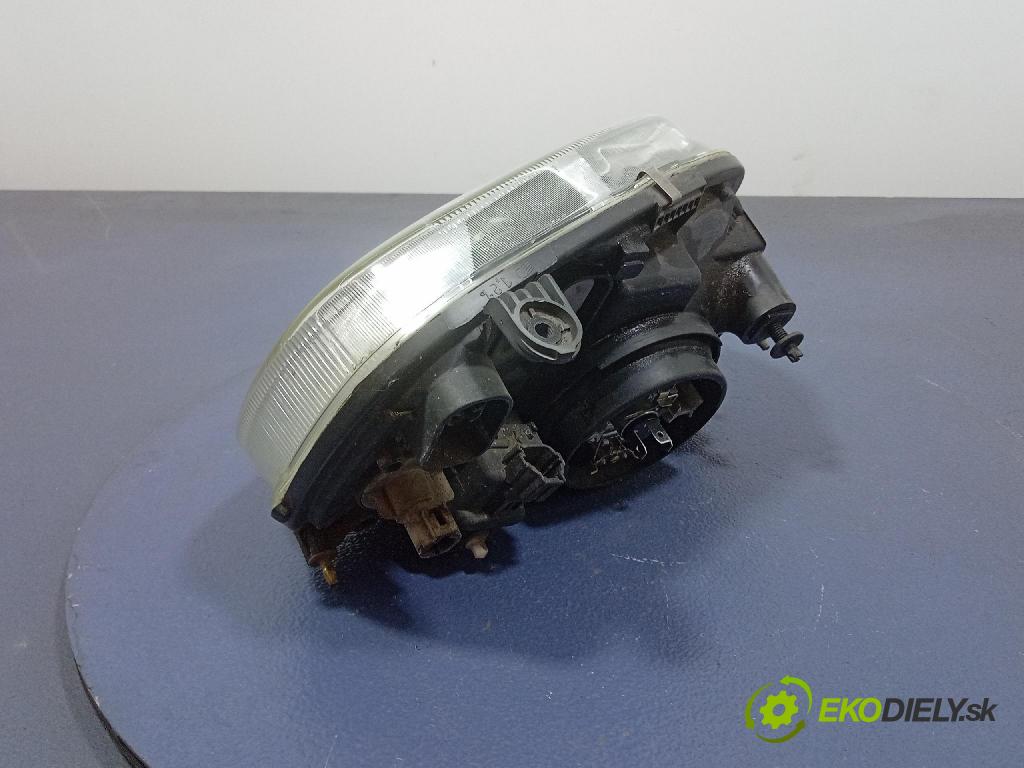 Nissan Micra 2001 světlo Levý: 260601F511