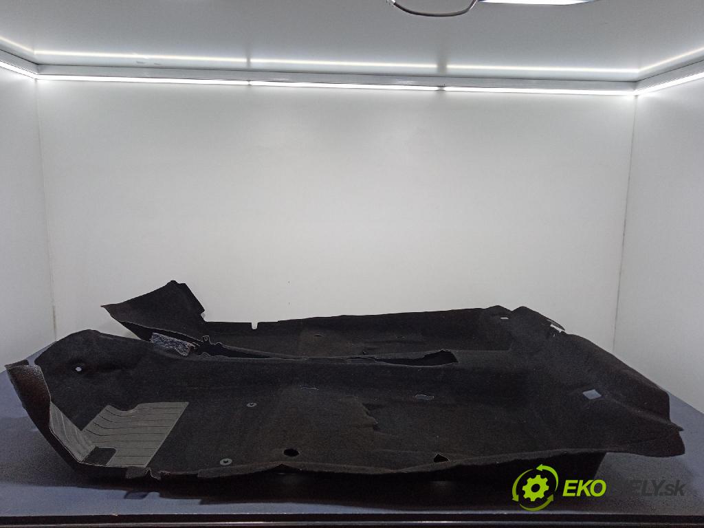 Renault Megane 2019 koberec do auta 749020533R