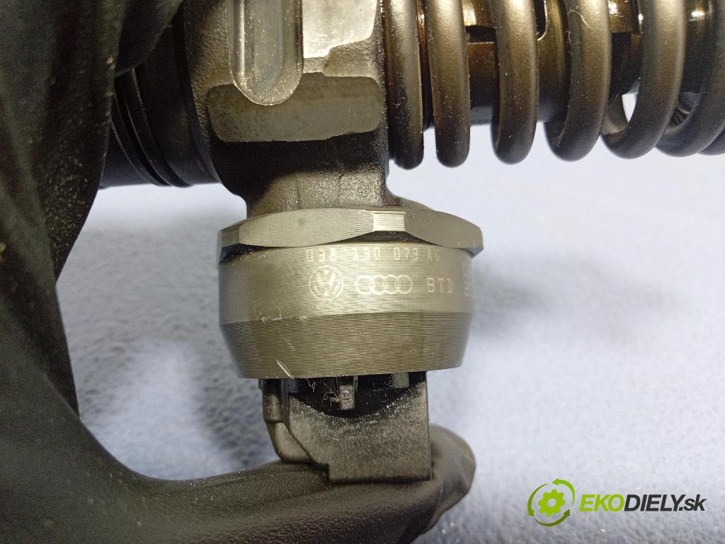 Vw Golf 0 vstrek 038130073AG