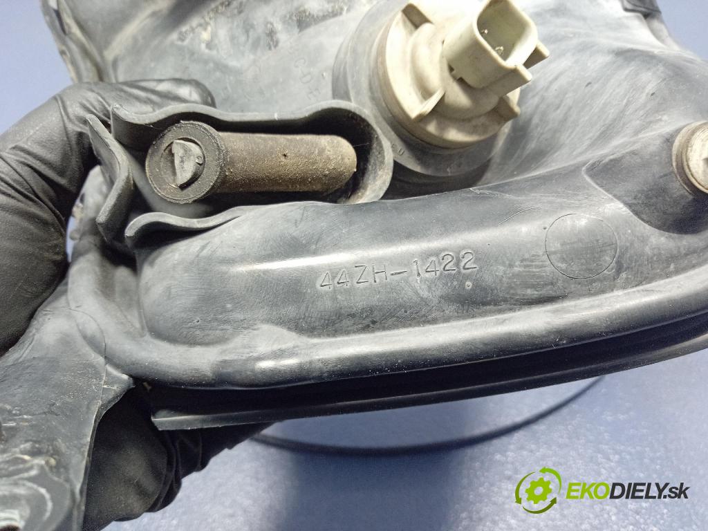 Mazda Tribute 2003 světlo v pravo: 2T2413005C