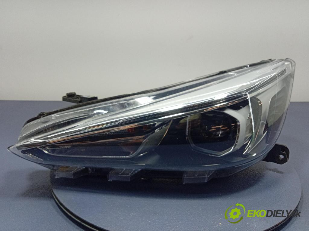 Mg Mg3 0 Reflektor: Vľavo: 11202756
