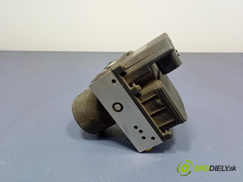 Bmw Seria 5 2002 čerpadlo ABS x 6756340