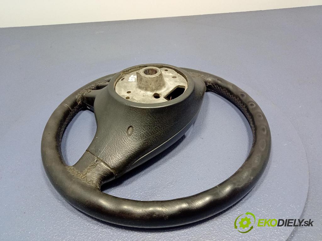 Bmw Seria 3 2002 volant 6760659