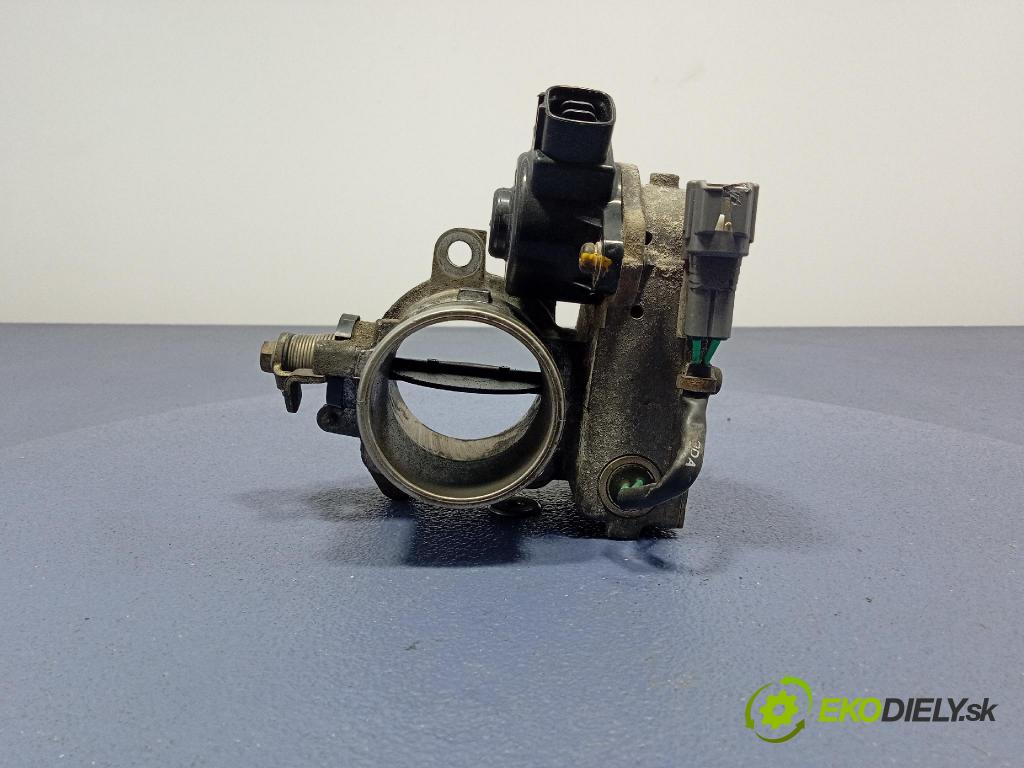 Toyota Avensis 2003 klapka 89672-21020