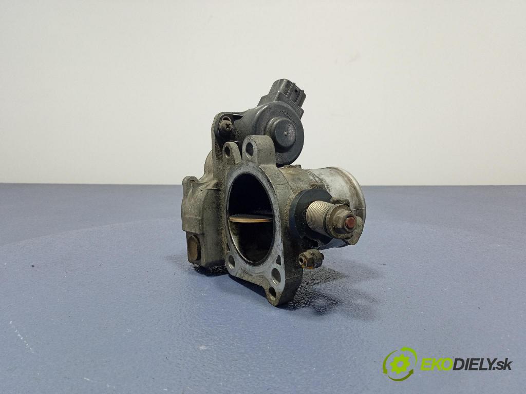 Toyota Avensis 2003 klapka 89672-21020