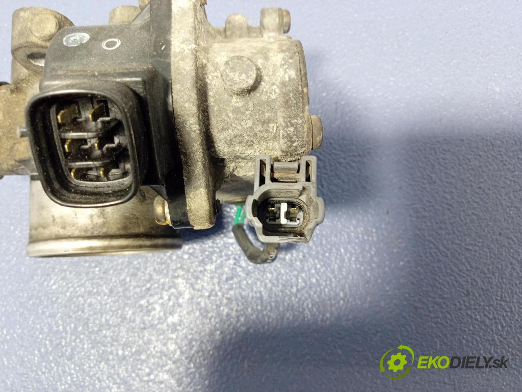 Toyota Avensis 2003 klapka 89672-21020