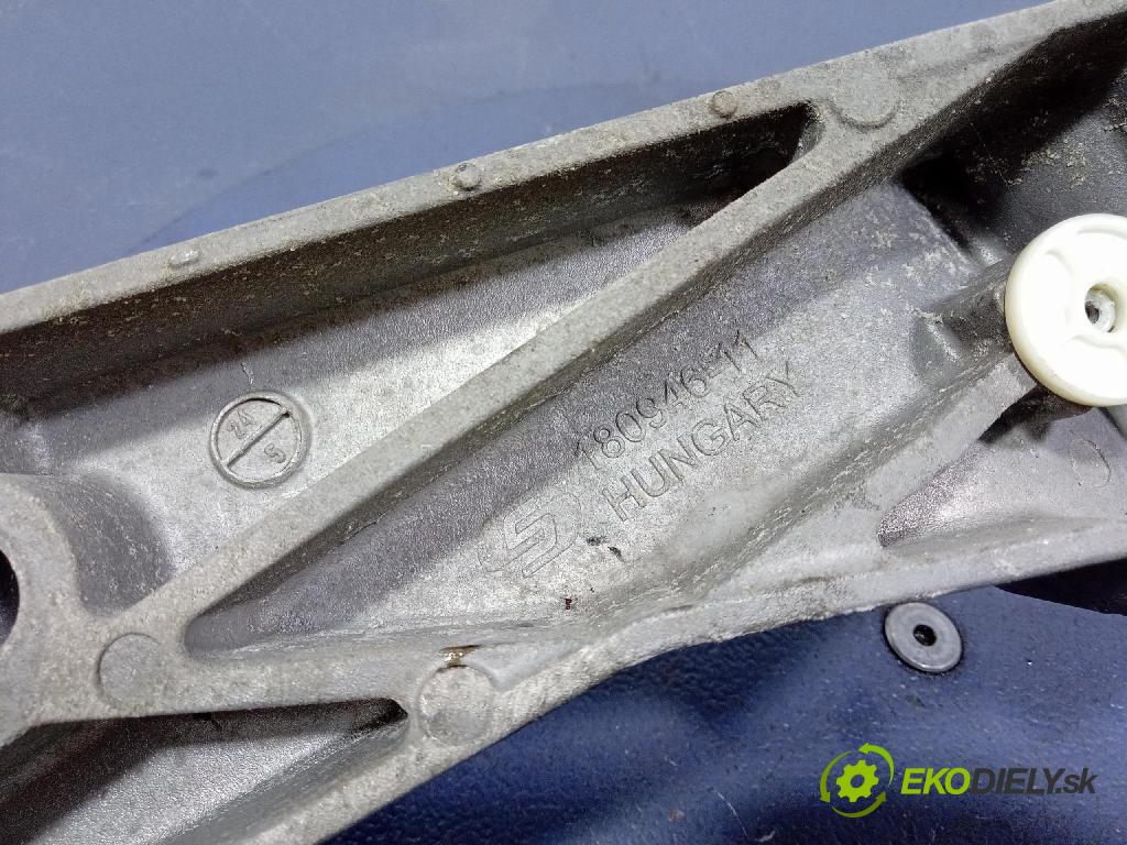Bmw X4 2024 airbag / držiak skrine 8486998