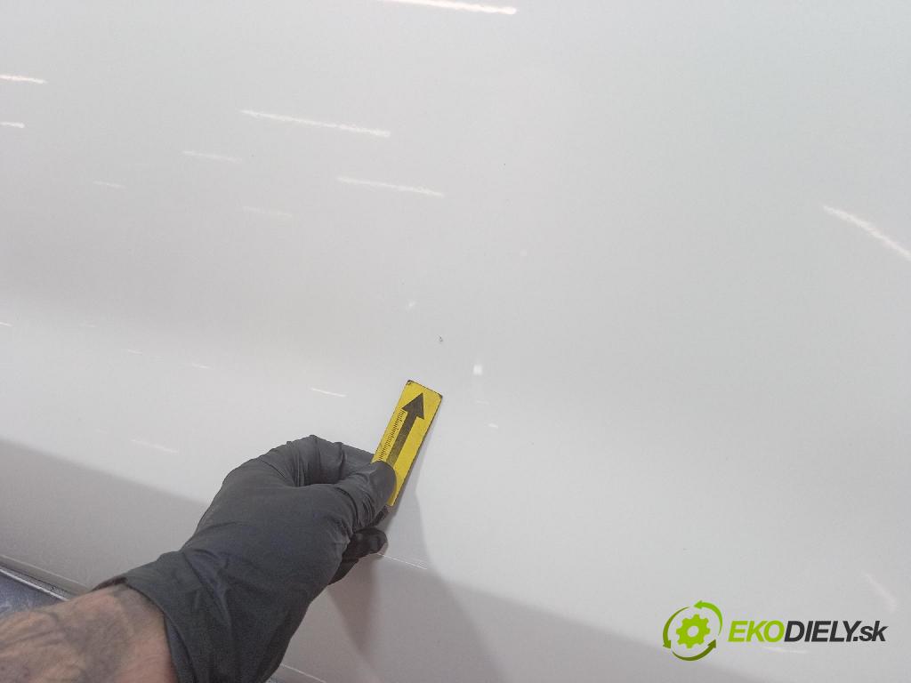 Mercedes GL 2014 dvere zad Vľavo: