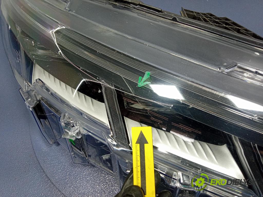 Ford Mustang Mach-E 0 Reflektor: v pravo: LJ8B13E014EE