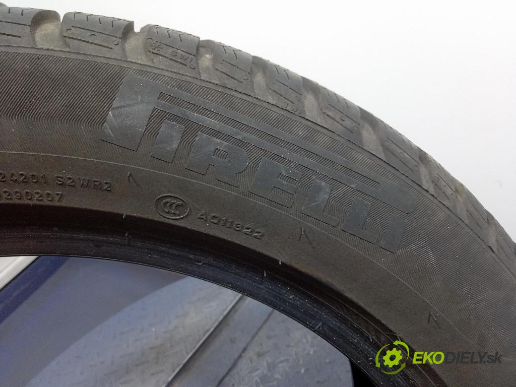 Bmw X4 2024 pneumatiky: Zima 8019227261851