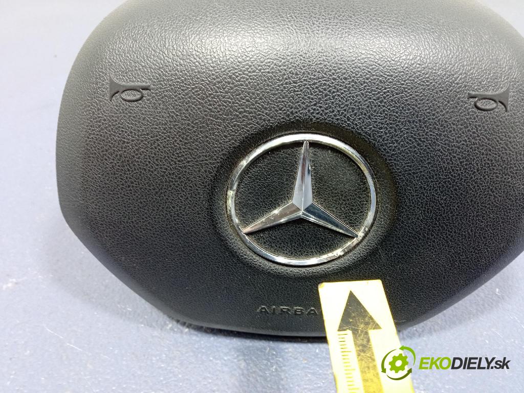 Mercedes GL 2014 kokpit,přistrojova deska