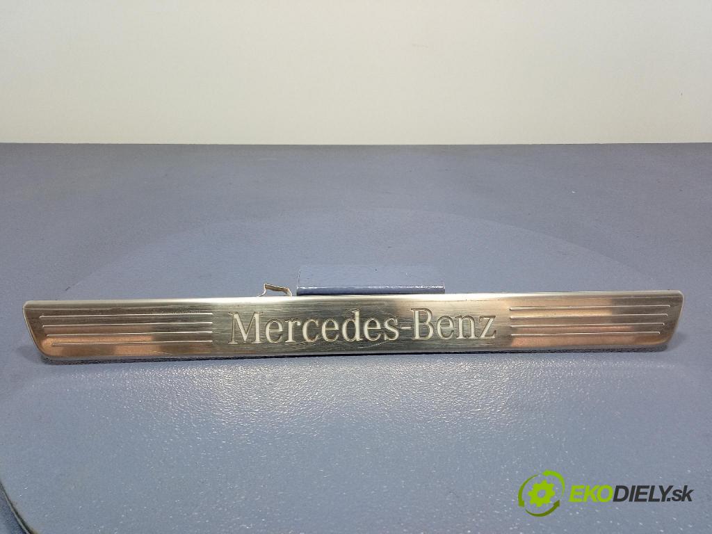 Mercedes GL 2014 lišta Dekoratívne: Prah: A1666809500