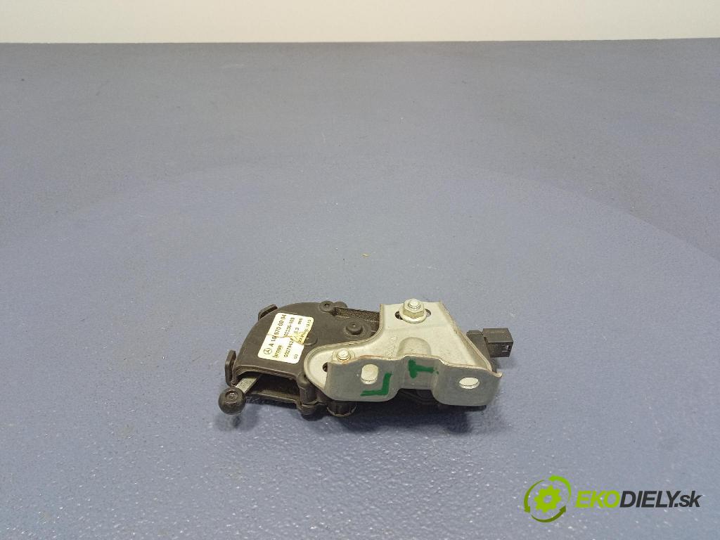 Mercedes GL 2014 mechanismus stahování Sklenka: Zad: Levý: A1666700004