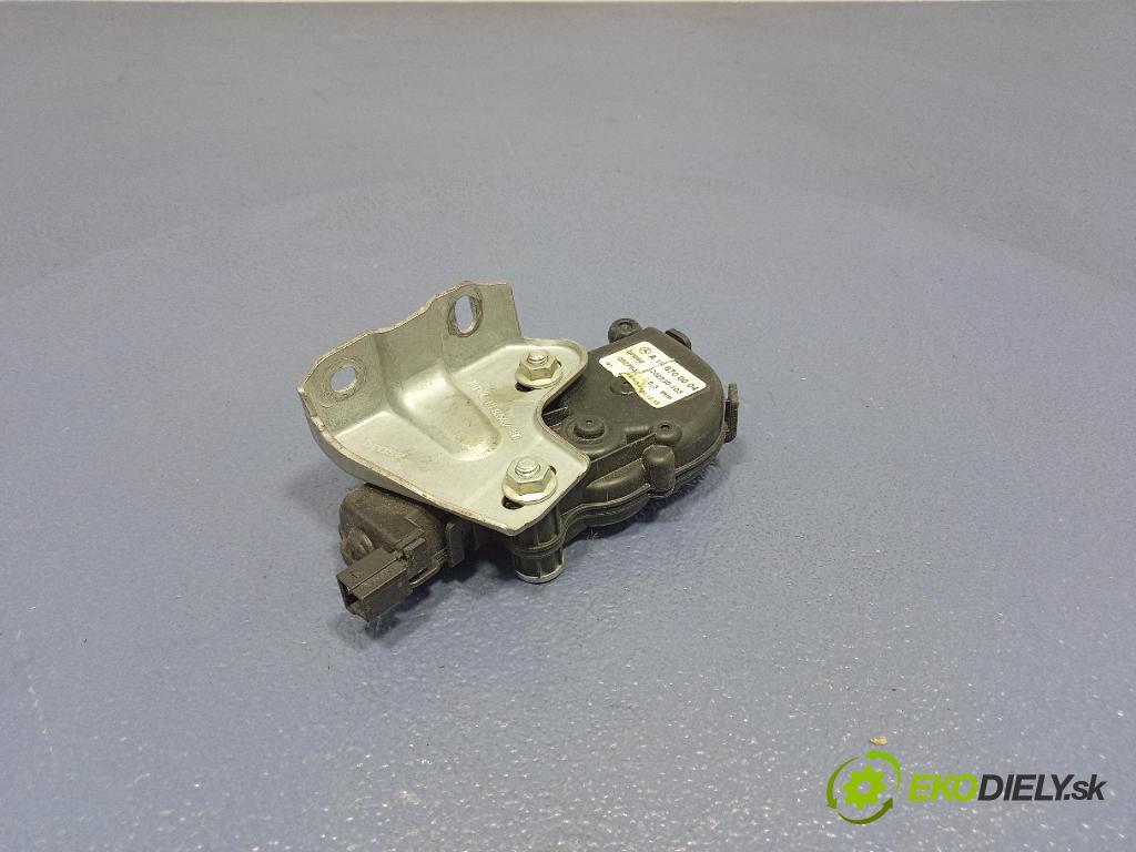 Mercedes GL 2014 mechanismus stahování Sklenka: Zad: Levý: A1666700004