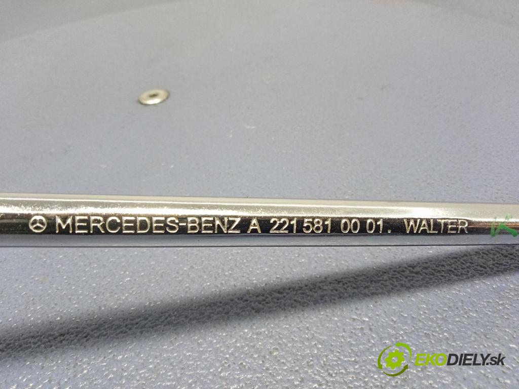 Mercedes GL 2014 zvedák A1645800218
